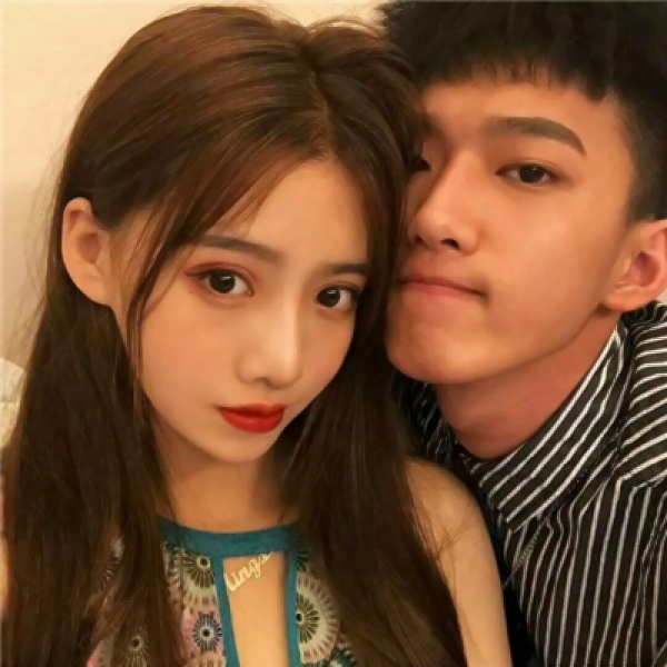 12张超甜真人情侣头像！微信用刚好的高清双人款