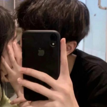 的真人情侣头像来啦！一左一右超般配，一共12张甜蜜款