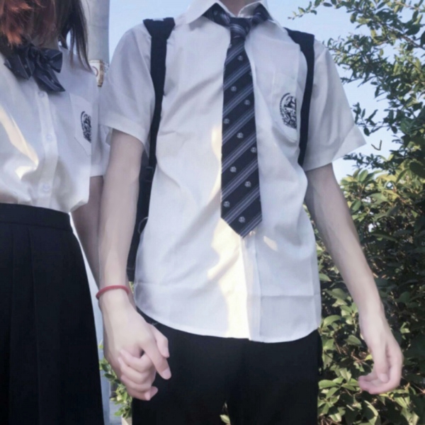 校园风校服情侣头像！衬衫领带不露脸高清图共18张