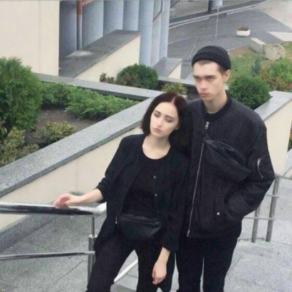 超酷！16张高清欧美范霸气情侣头像 一人一半超有氛围感