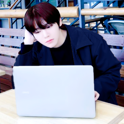 新款单人情侣头像！一男一女分开款高清图共12张