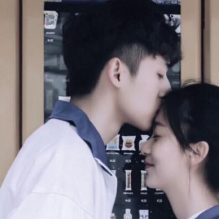 超甜真人情侣头像来啦！12组一对两张秀恩爱款