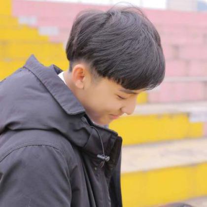 最新干净气质款！12组一男一女高清情侣头像