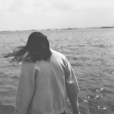 高冷氛围感拉满！一男一女单人背影情头合集（34张高清图）