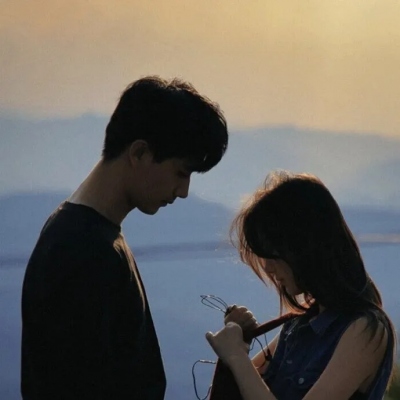 流行的真人一左一右情头网图合集来了，共18张高清图