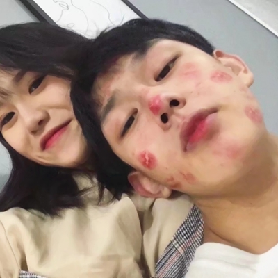 双人甜蜜情侣头像高清大图 共18张