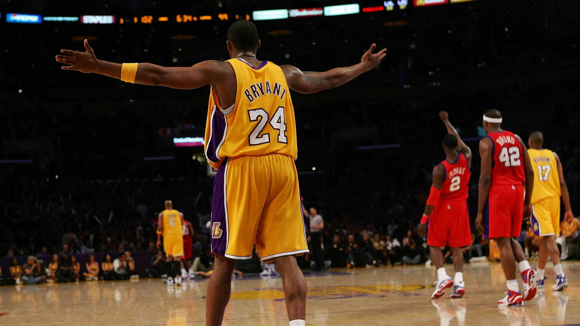 篮球巨星科比背影高清电脑桌面动漫壁纸