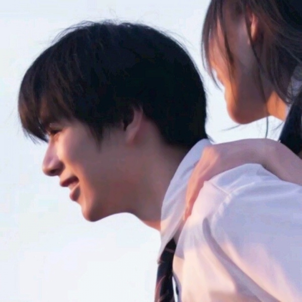 学院风情侣头像来啦！一男一女清纯感拉满的12组双人头像