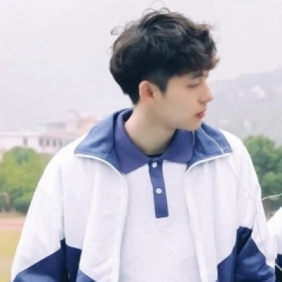 高清校园校服情侣头像 清新又治愈的14组青春情头