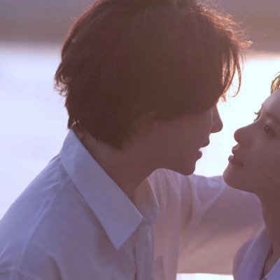 超火的温柔甜蜜情侣头像 14张合集