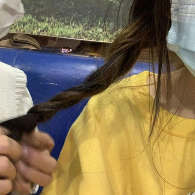 12张超甜不露脸背影情侣头像，快来挑一对