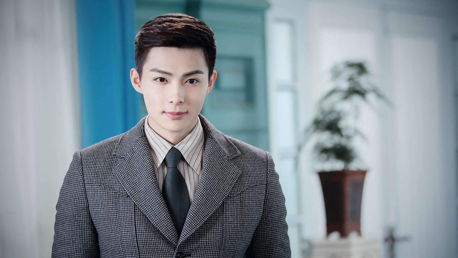 张铭恩西装照电脑壁纸分享 多款高清尺寸可选