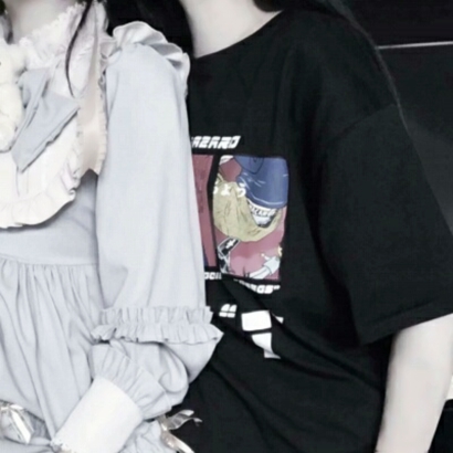 不露脸也甜！28张新潮部位双人情侣头像高清图