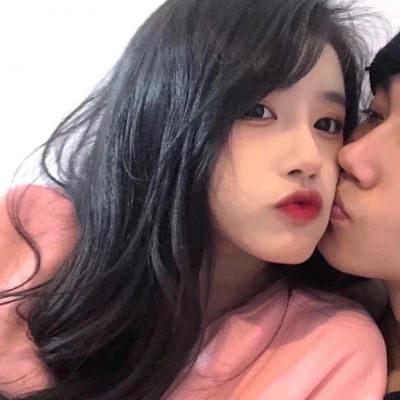 超火的温柔甜蜜情侣头像 14张合集