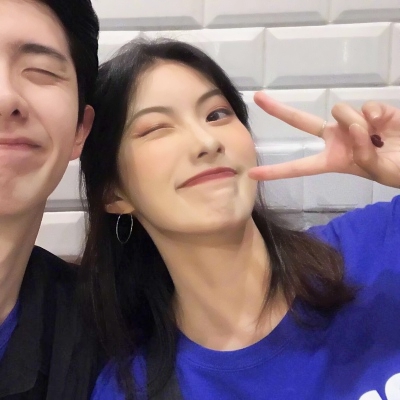 26张恩爱幸福双人高清情侣头像合集