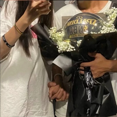 小脸头像网更新8组双人部位优质情侣头像