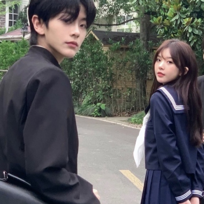 5月适合情侣秀恩爱的真人头像合集（12张）