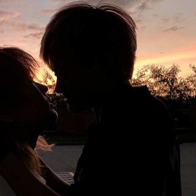 最新10组超好看专属情侣头像 快和对象安排上