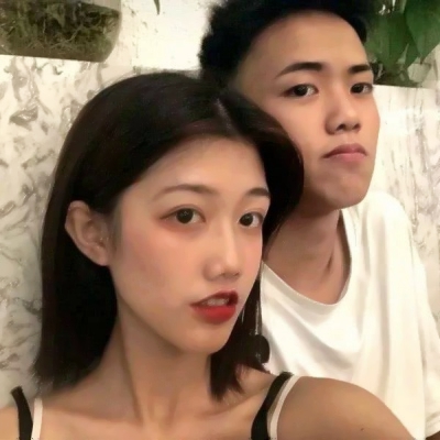 QQ真人情侣头像合集：18组一对两张真人款