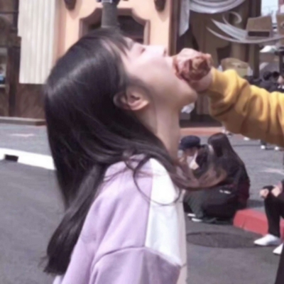 26张不露脸正身双人真人情侣头像 高清素材合集