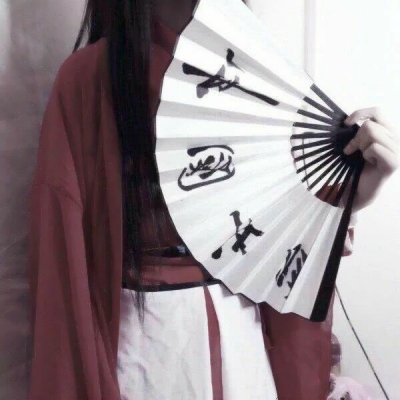 24张高清好看的一男一女分开情侣头像合集