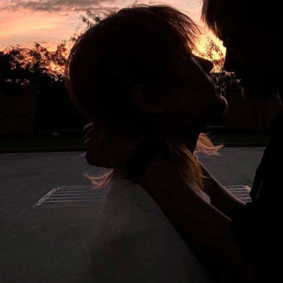 最新10组超好看专属情侣头像 快和对象安排上