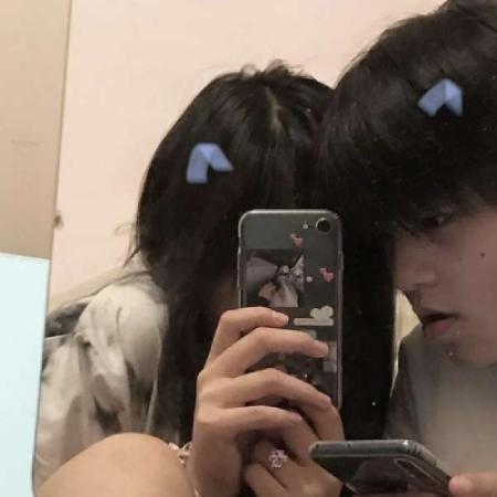 8张真人情侣手机控头像 高清可爱款可直接用