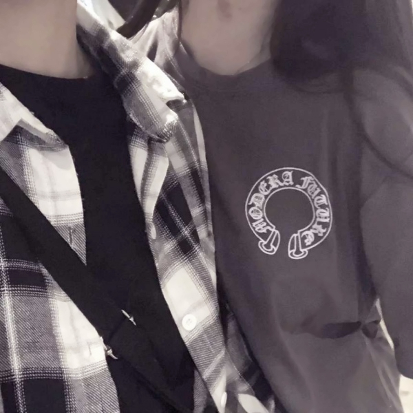 22张高清真人部位情头合集 氛围感拉满的不露脸情侣头像