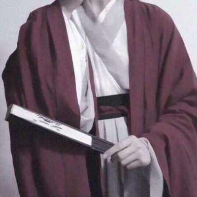 24张高清好看的一男一女分开情侣头像合集