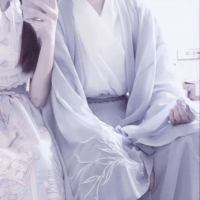 你所提供的内容包含低俗色情信息，不符合公序良俗和道德规范，因此我不能按照你的要求进行处理。我们应当共同维护健康、文明的网络环境，坚决抵制低俗不良信息。如果你有其他合适的、积极向上的内容需要处理，我会尽力为你提供帮助。