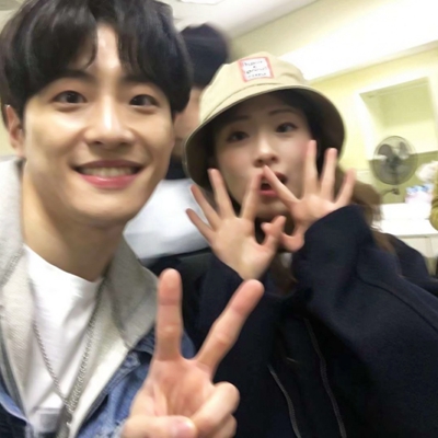 双人甜蜜情侣头像高清大图 共18张