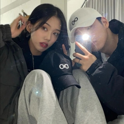 网红款一左一右情侣头像合集！14张热门情头直接抱走