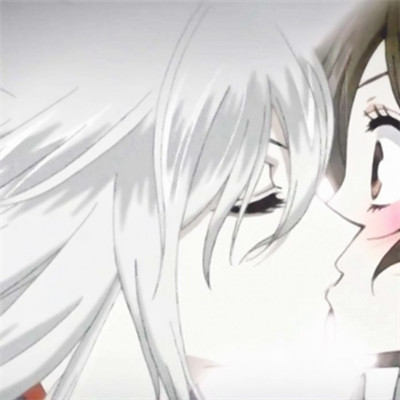 超甜动漫亲亲情头 24张高清恩爱情侣头像合集