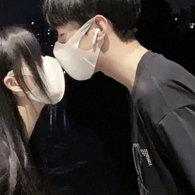 最新微信情侣真人头像 一共20张