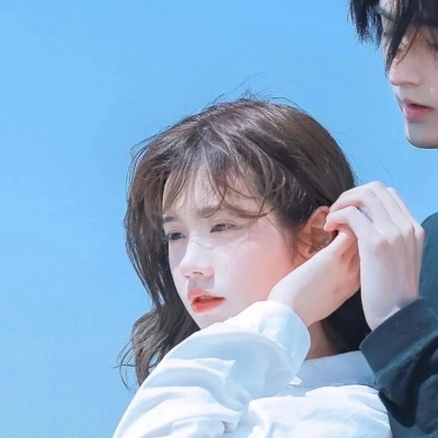 网红款一左一右情侣头像合集！14张热门情头直接抱走