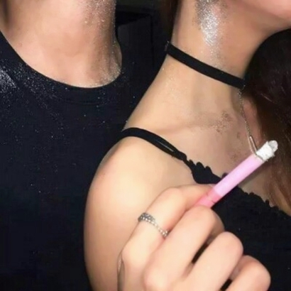 26张高清性感真人情头 精选好看的情侣头像合集