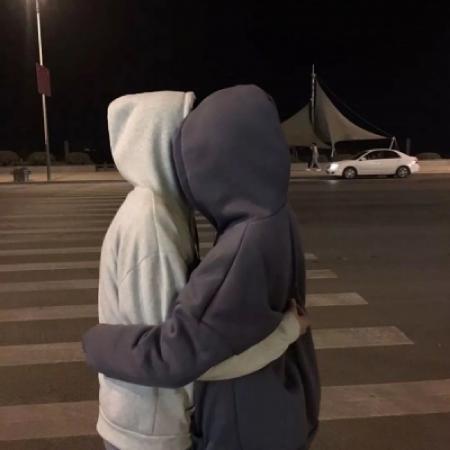 超火的抖音双人高清情侣头像，一共12张