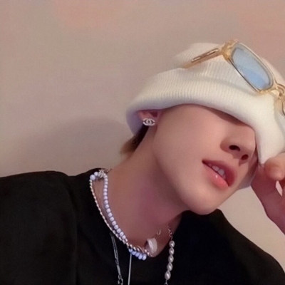 13张单人版高级感情侣头像 氛围感拉满