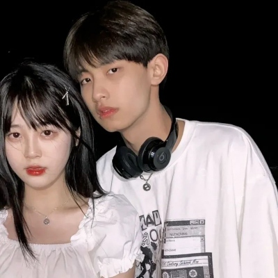 微信情侣头像ins高级质感无水印 16张合集来啦