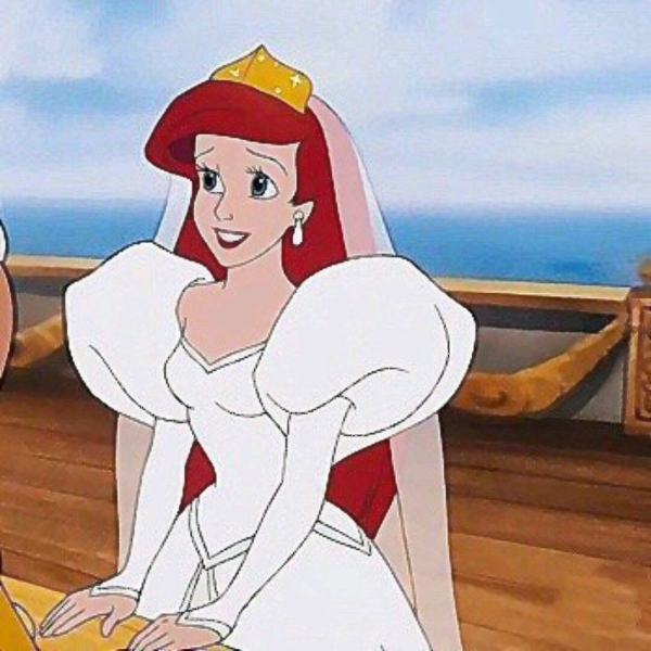 童话感拉满！王子公主分开款情侣头像合集来了