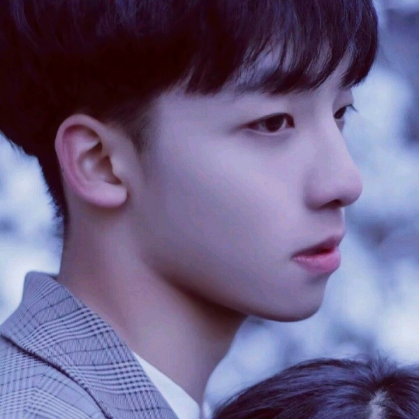 学院风情侣头像来啦！一男一女清纯感拉满的12组双人头像