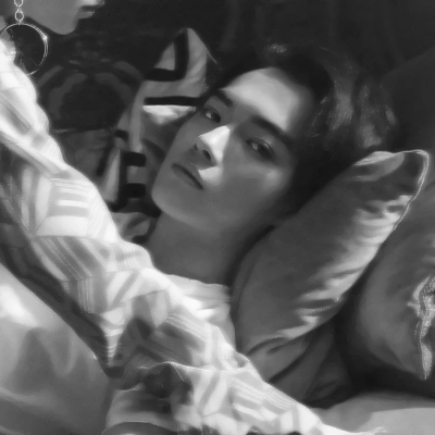 真人版网图甜系情头，20张高清个性情侣头像合集