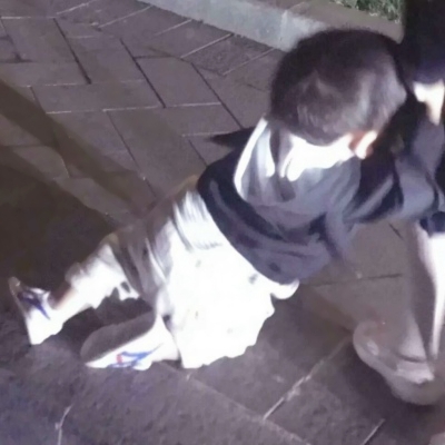 软萌暴击！28组可爱萌娃情侣头像 一对两张高清图