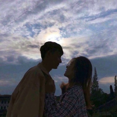 超有创意！一对两张的个性情侣头像合集（10组高清图）