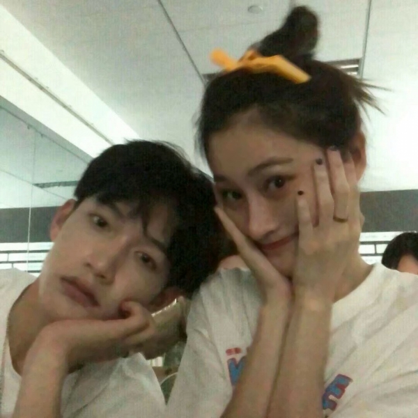 32组真人甜蜜情侣头像 一对两张秀恩爱必备