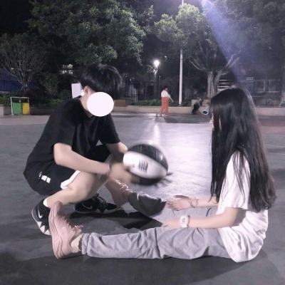 24组高清真人情侣头像 藏着属于你和她的爱情故事