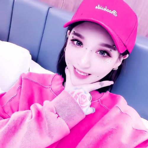 单人版一男一女情侣高清头像合集（共12张）