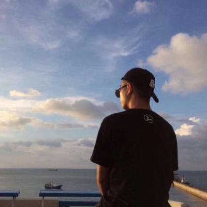 最新干净气质款！12组一男一女高清情侣头像