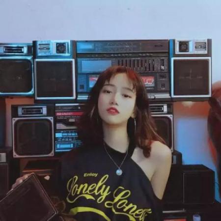 抖音爆火的一左一右情侣头像 共12张