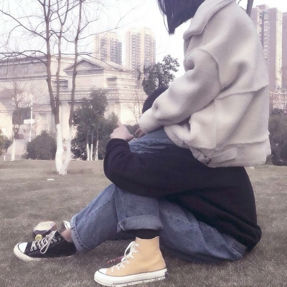 一对两张真人版QQ个性情头 高清好看的22张情侣头像分享